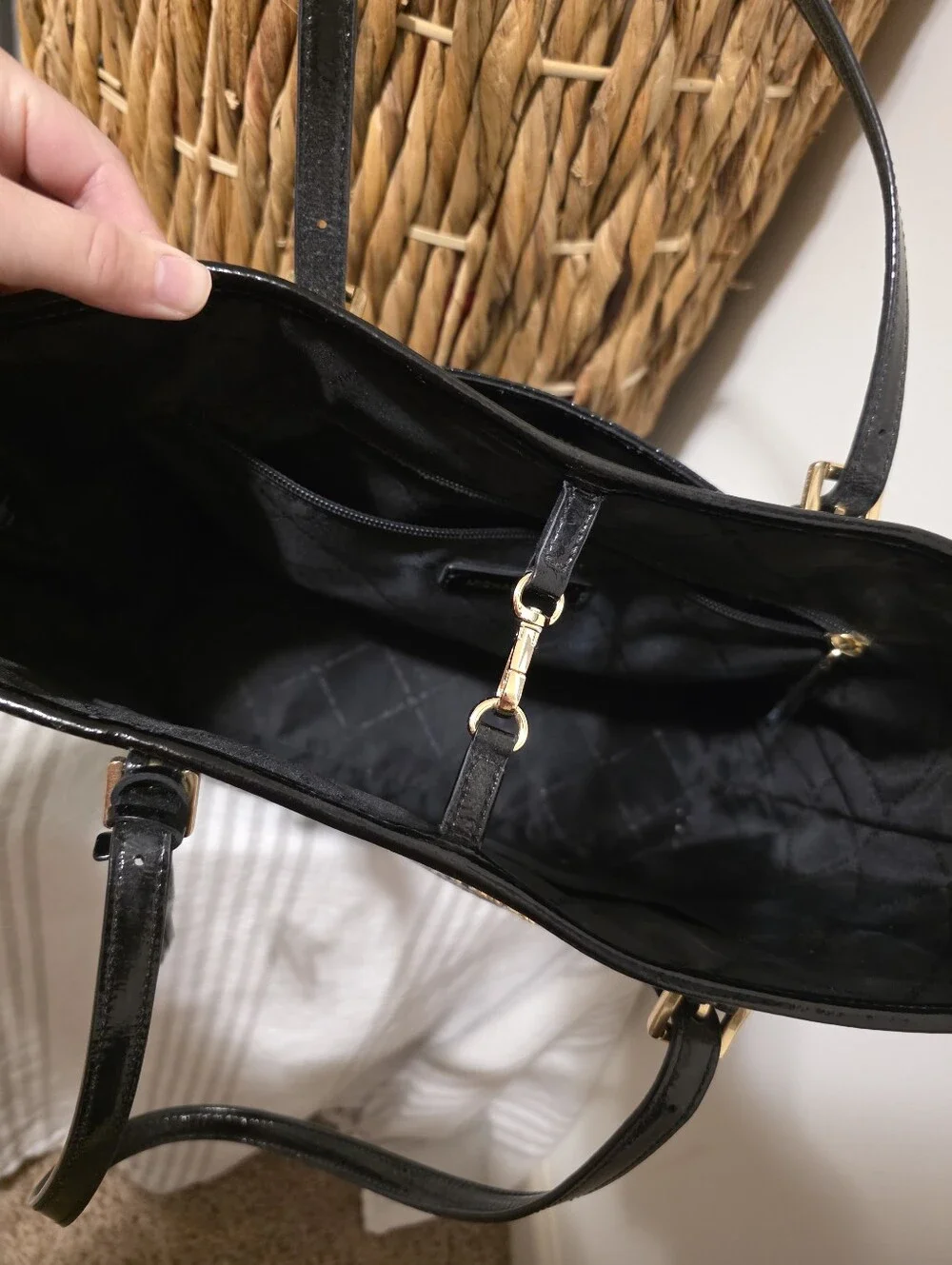 Michael Kors Jet Set Medium Carryall Tote Jet Logo Blck Embossed Patent Leather